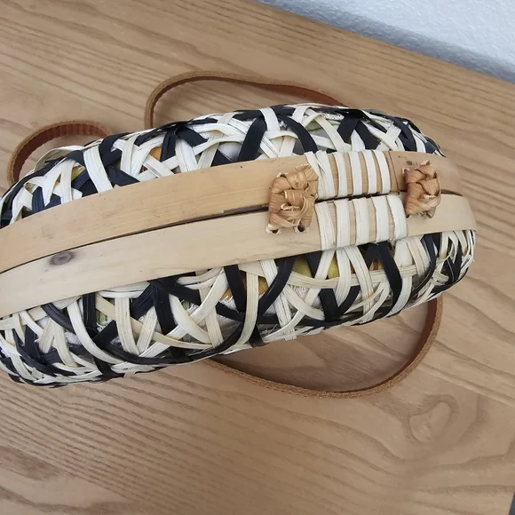 Straw Shoulder Bag Round Shape Leather Straps Woven Tote Bag - Picture 6 of 6